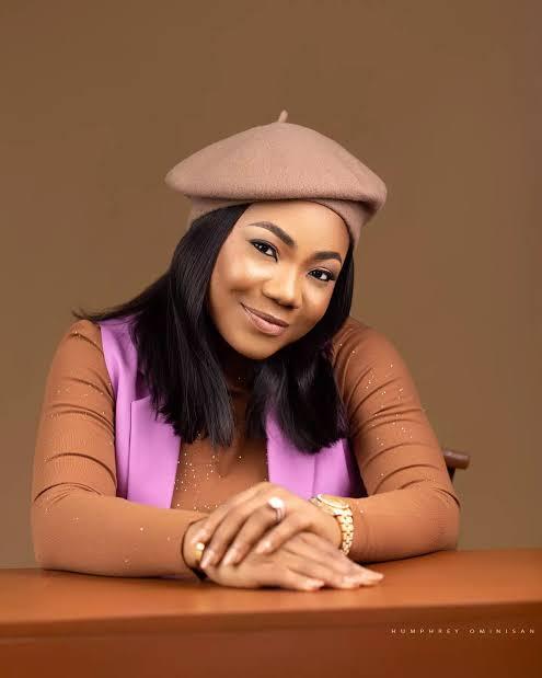 Mercy Chinwo Biography, Net Wort & Career